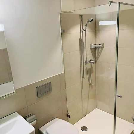 Huge 2-room With Balcony In Center Alt 151 - Self Checkin *