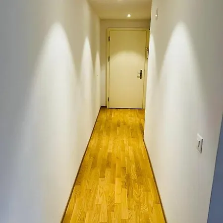 Huge 2-room With Balcony In Center Alt 151 - Self Checkin