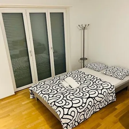Huge 2-room With Balcony In Center Alt 151 - Self Checkin Appartement